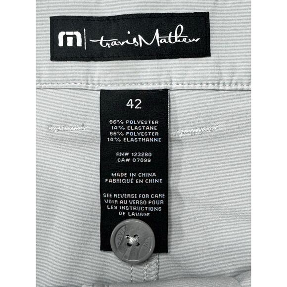 NWT Travis Mathew Men's Gray Striped Lightweight Golf Shorts - Size 42x10 - Picture 4 of 4